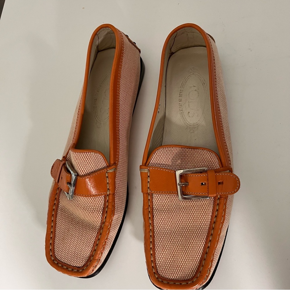 Tod's Driver Loafers Orange Leather size 7